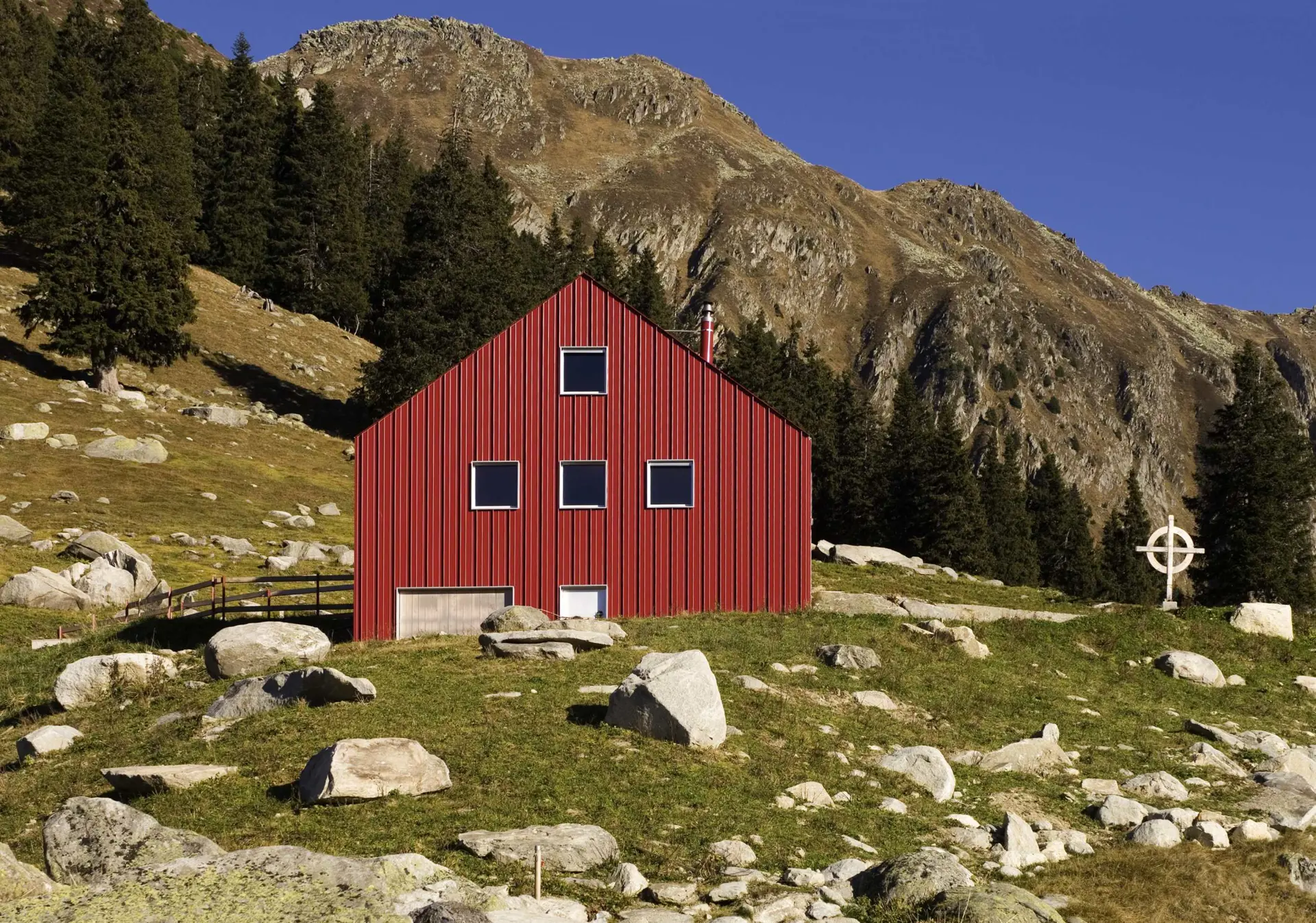 04_Neubau Alpgebäude_Ziegenalp Puzzetta Fuorns Platta